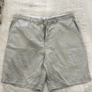 Men’s Roundtree & Yorke shorts.